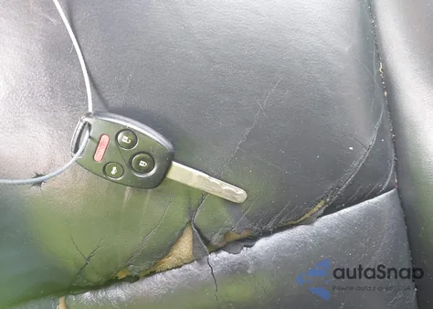 2008 Honda Accord 2.4 Ex-L from USA, damaged, VIN 1HGCP26868A133158